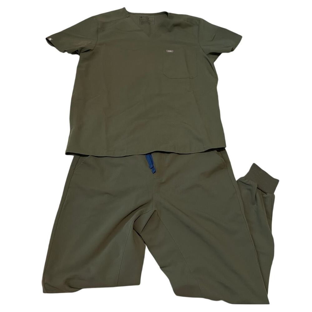 FIGS Womens Large Scrub Set - Dark Green | Catarina Top & Joggers